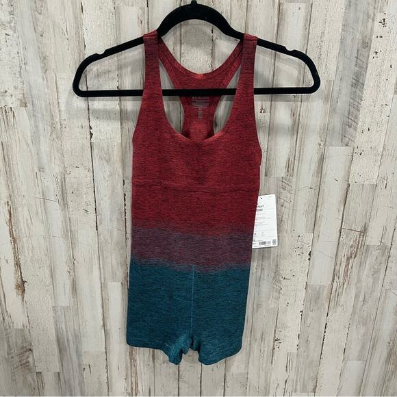 NEW Athleta Women Ombre Red Blue Multi Seamless Workout Relay Bodysuit, Size XS - Picture 3 of 8